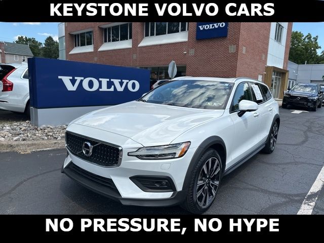 2020 Volvo V60 Cross Country