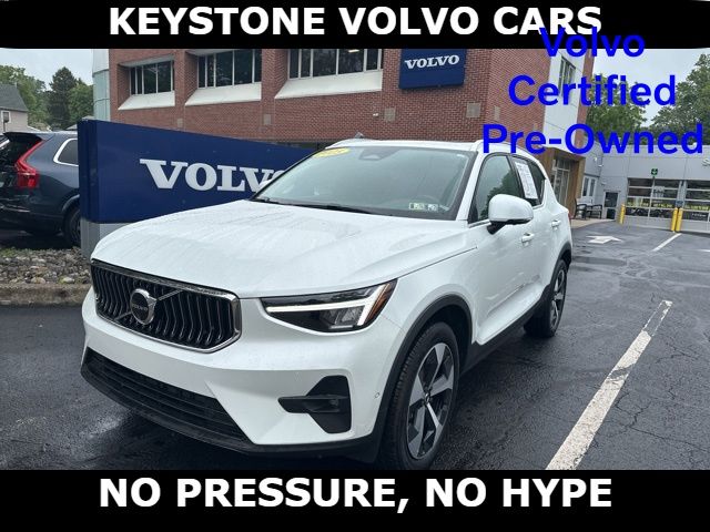2025 Volvo XC40