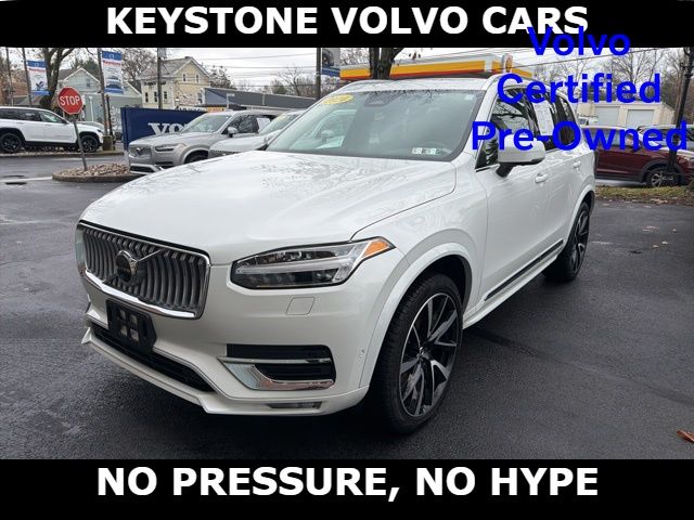 2024 Volvo XC90 Plus Bright Theme