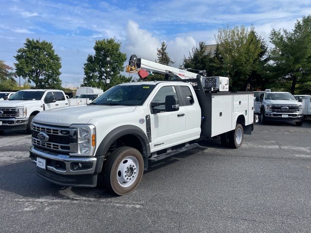 2025 Ford Super Duty F-550 Drw