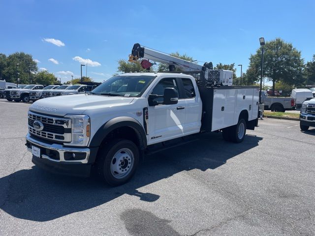 2025 Ford Super Duty F-550 DRW
