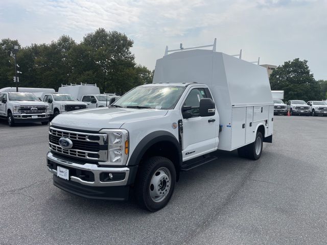 2025 Ford Super Duty F-550 Drw