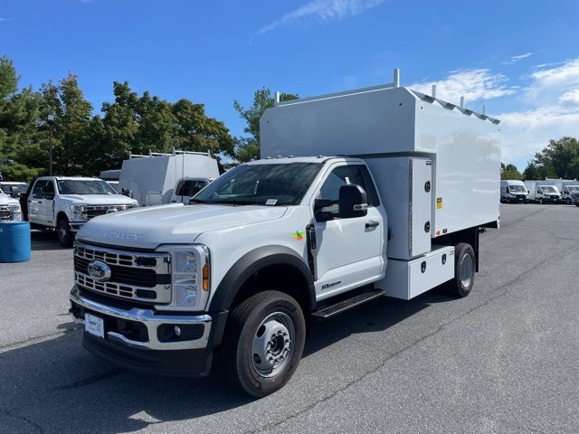 2025 Ford Super Duty F-600 Drw