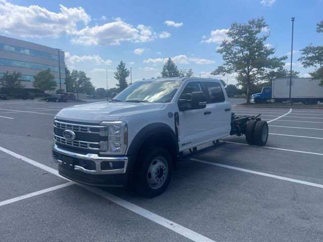 2025 Ford Super Duty F-550 Drw