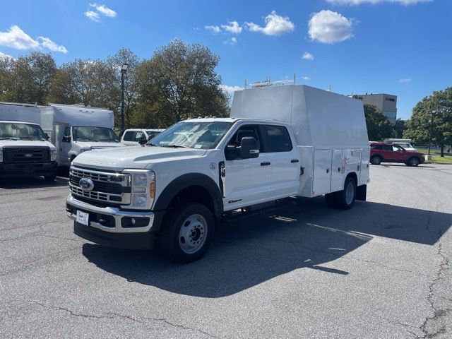 2025 Ford Super Duty F-550 Drw