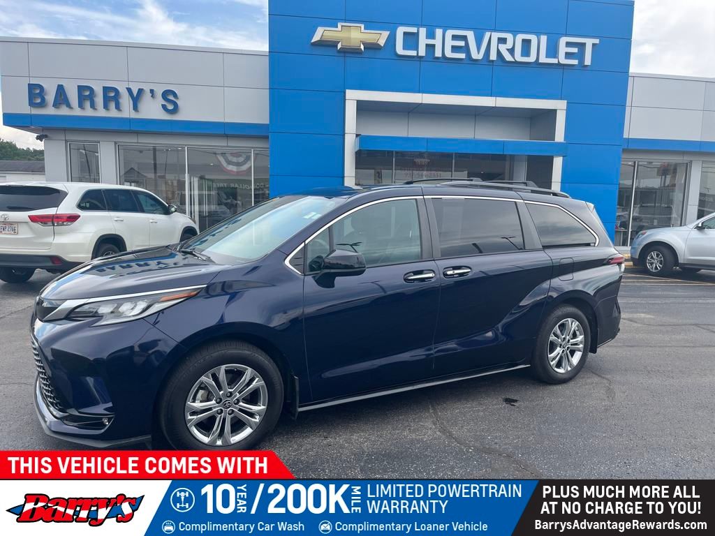 2022 Toyota Sienna XSE