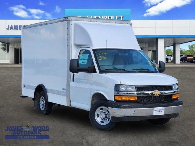 2025 Chevrolet Express Commercial Cutaway