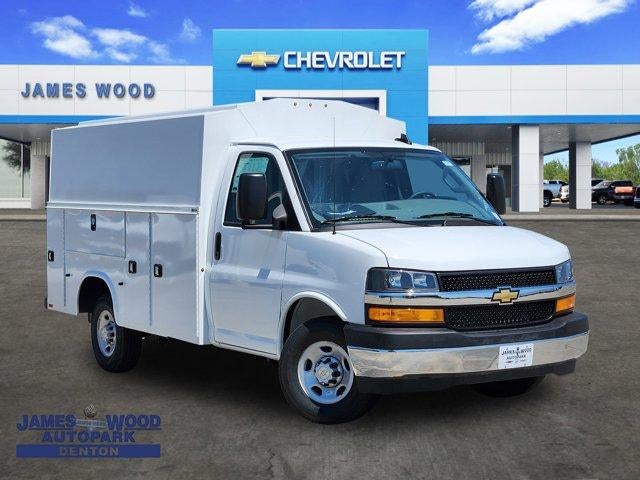 2025 Chevrolet Express Commercial Cutaway