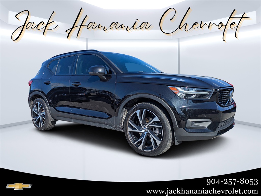 2020 Volvo XC40 R-Design