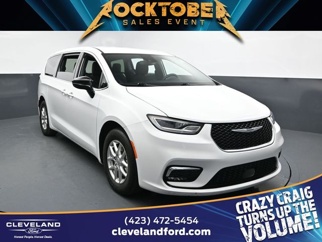 2024 Chrysler Pacifica
