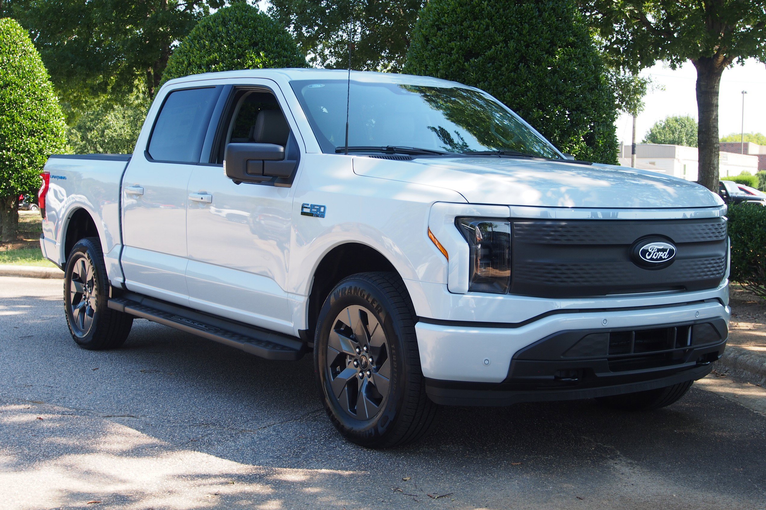 2025 Ford F-150 Lightning