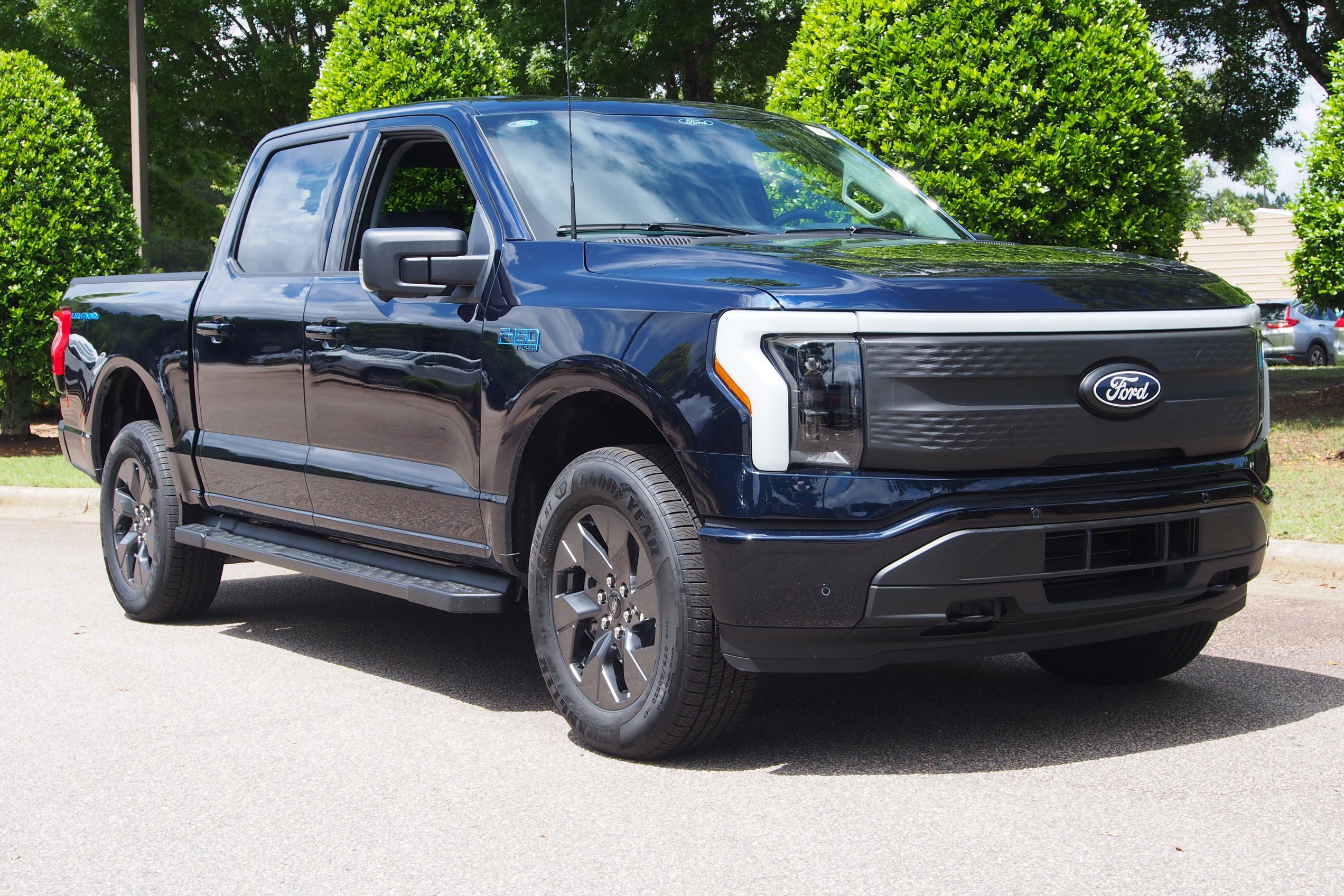 2025 Ford F-150 Lightning