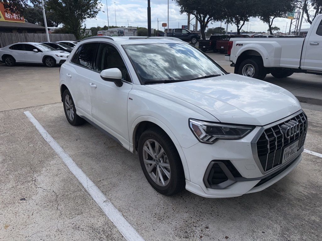 2023 Audi Q3