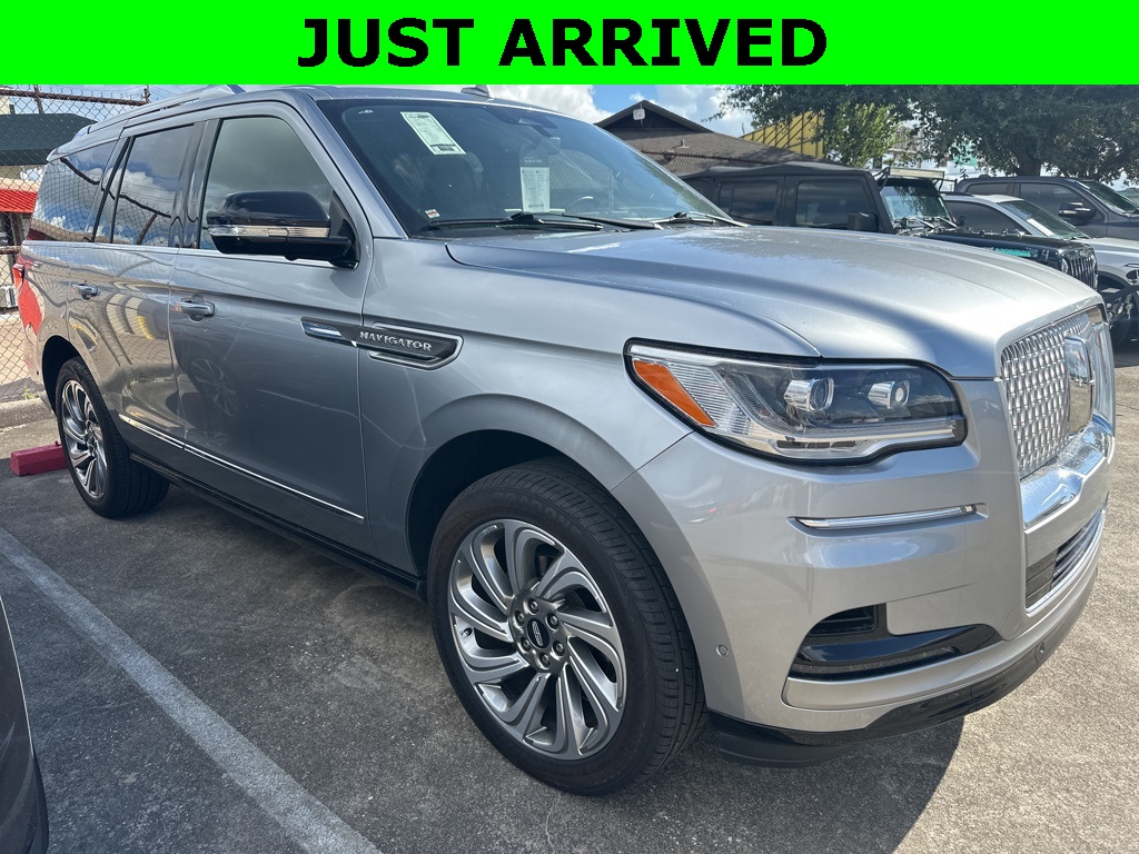 2023 Lincoln Navigator