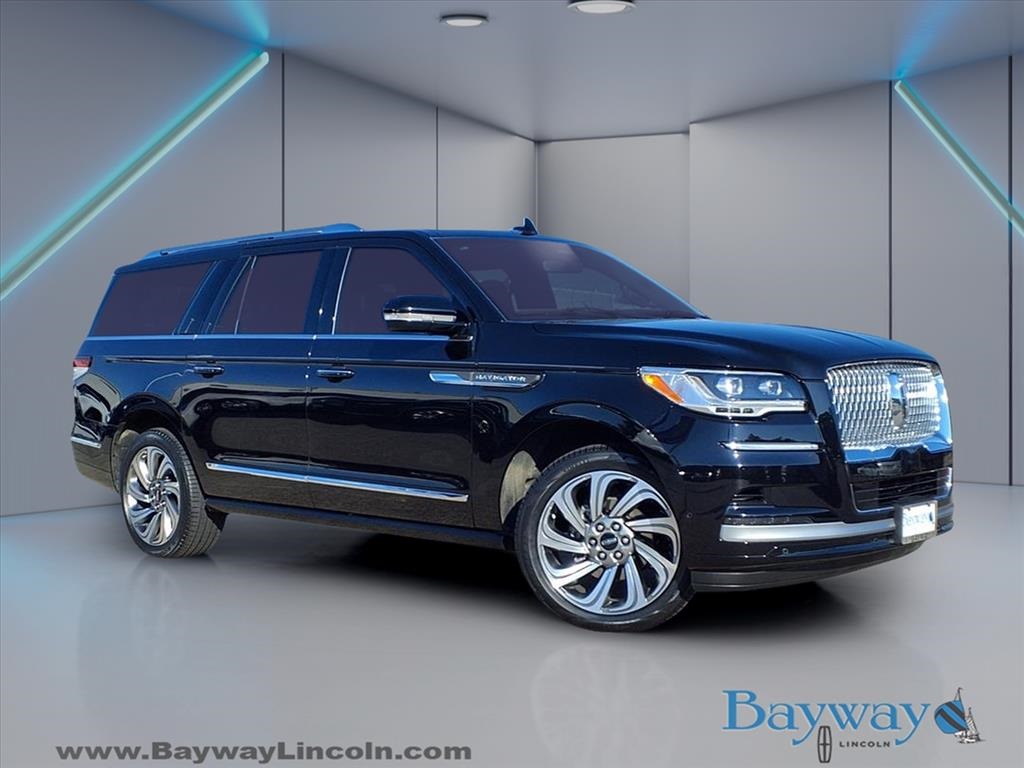 2023 Lincoln Navigator L