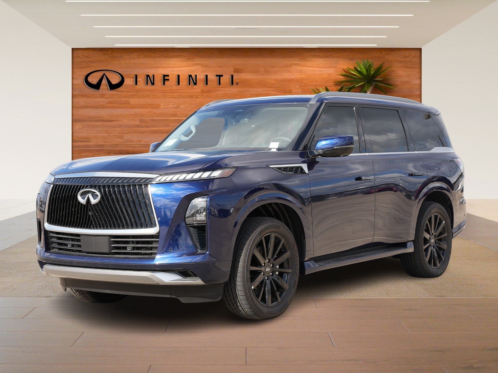 2025 INFINITI QX80 LUXE