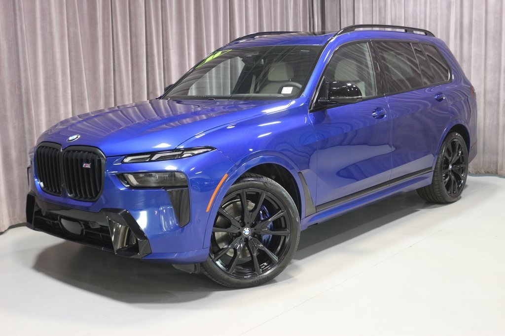 2023 BMW X7 M60i