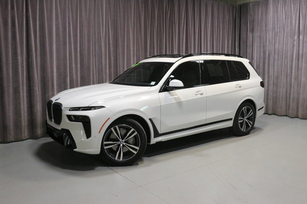 2025 BMW X7