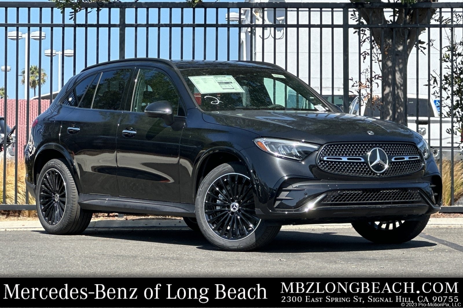 2025 Mercedes-Benz GLC