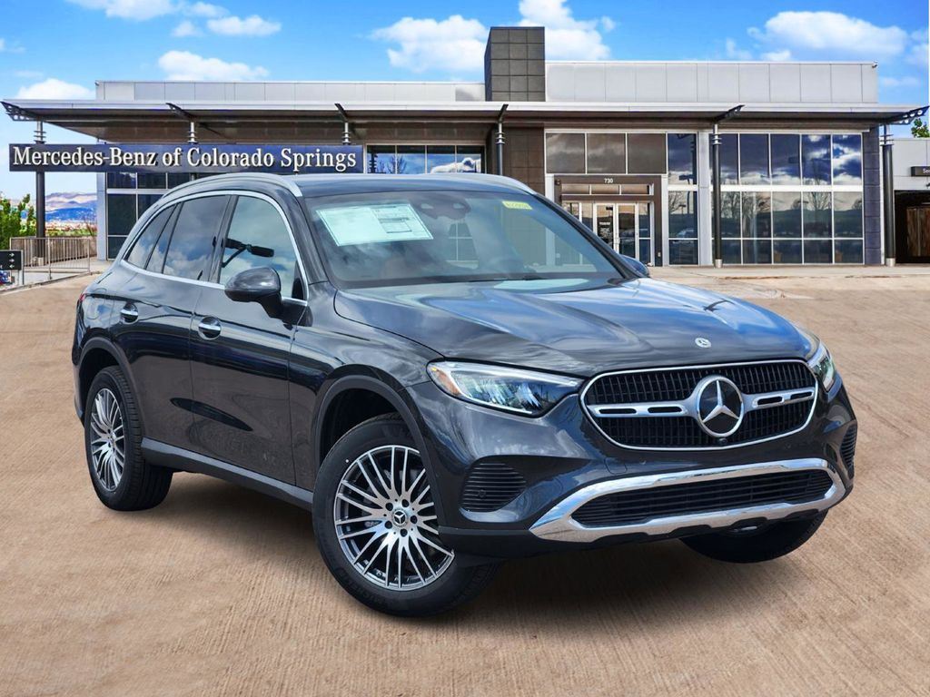 2025 Mercedes-Benz GLC