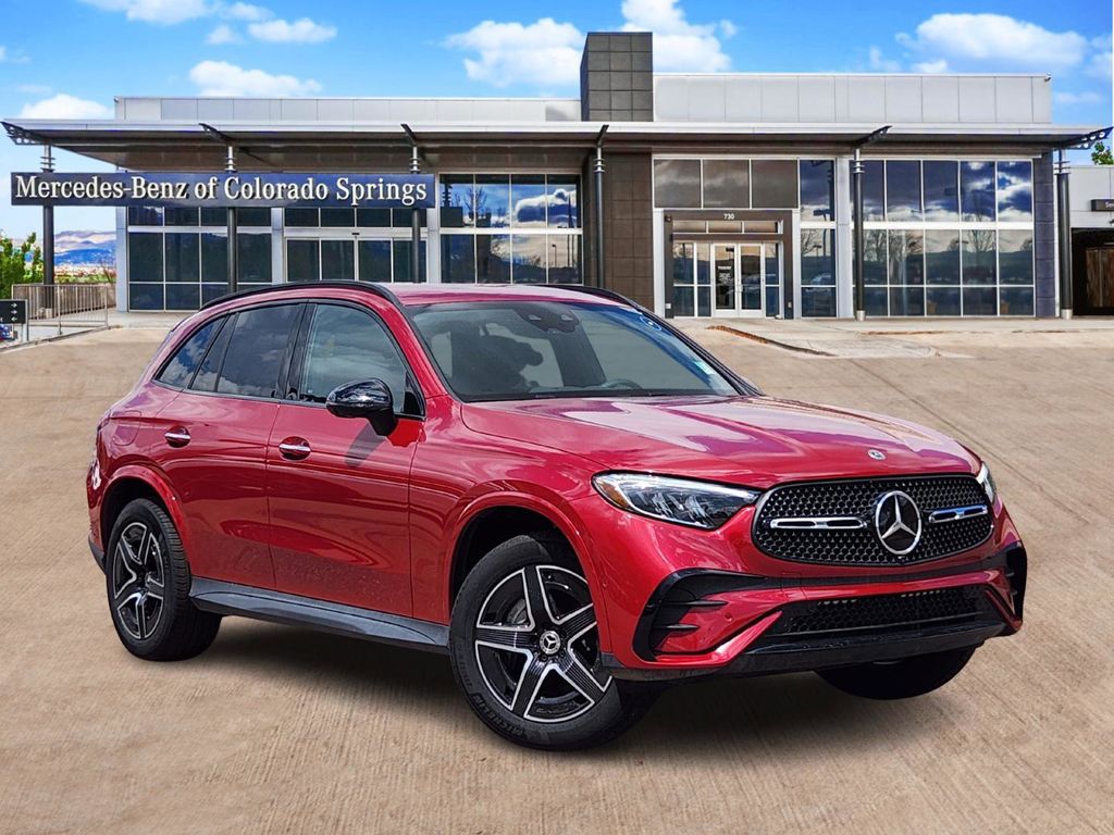 2025 Mercedes-Benz GLC