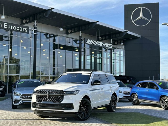 2025 Lincoln Navigator