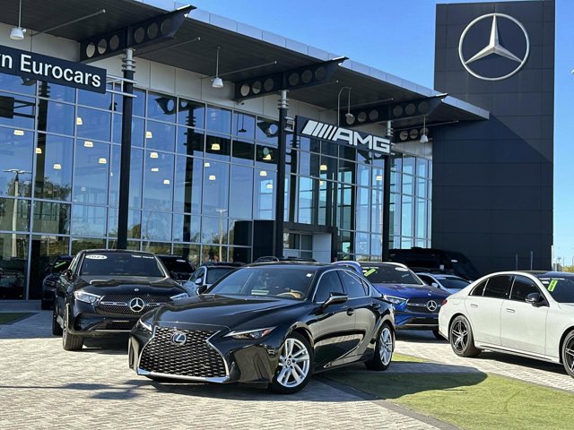 2023 Lexus IS