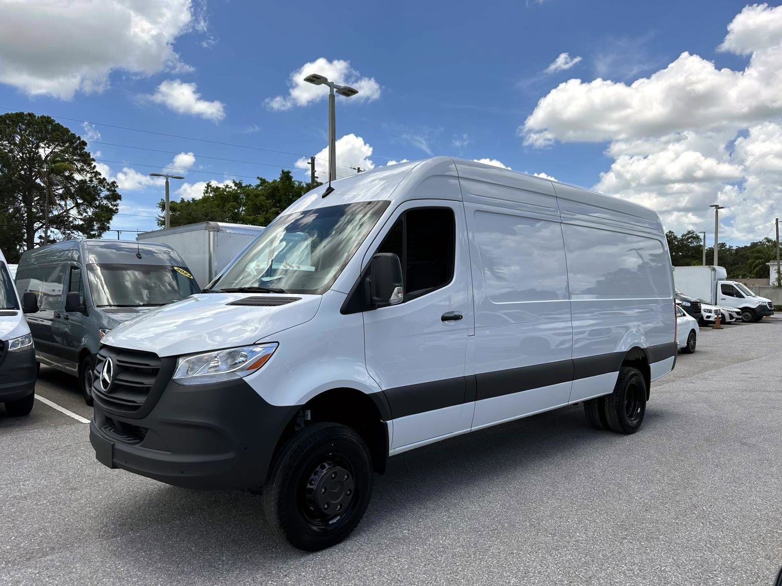2024 Mercedes-Benz Sprinter Cargo Van
