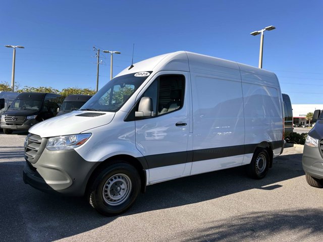 2025 Mercedes-Benz Sprinter Cargo Van Cargo 144 WB