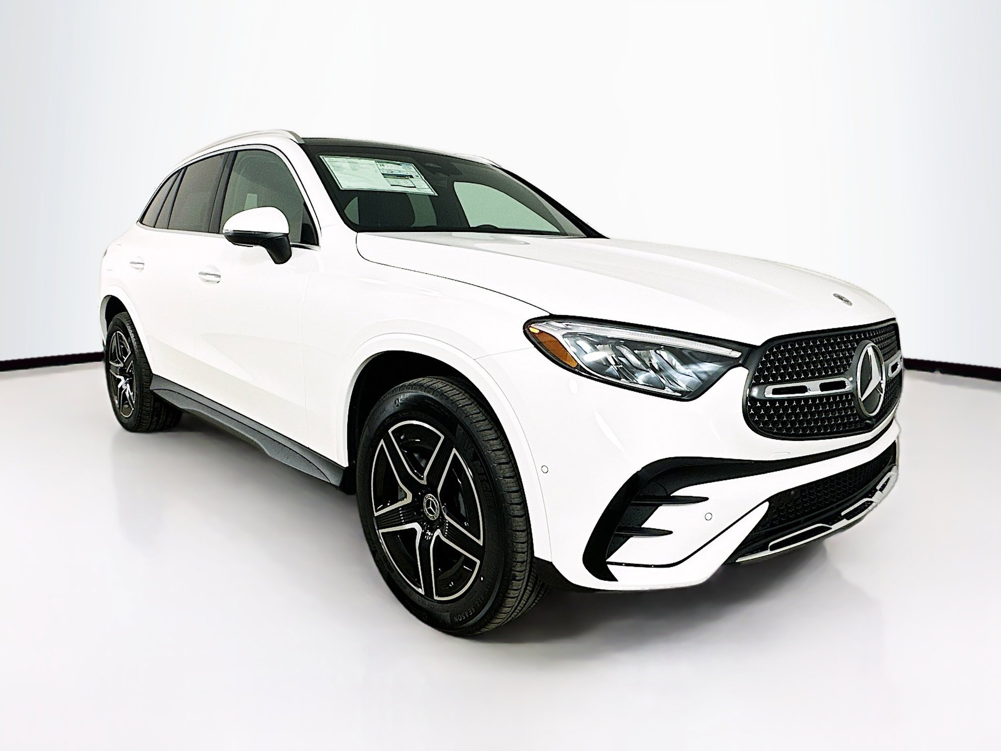 2025 Mercedes-Benz GLC