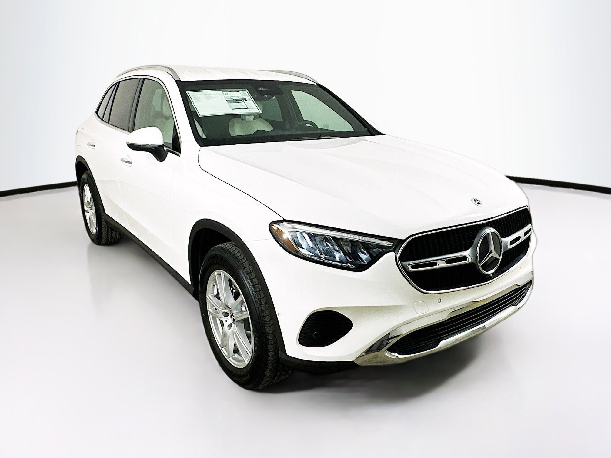 2025 Mercedes-Benz GLC