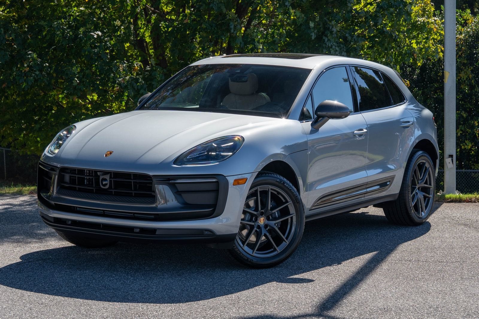 2026 Porsche Macan Pricing, Photos & Specs