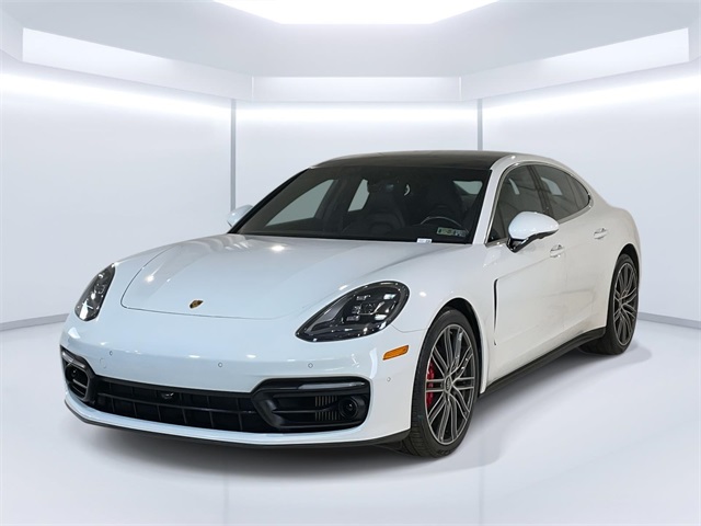 2022 Porsche Panamera