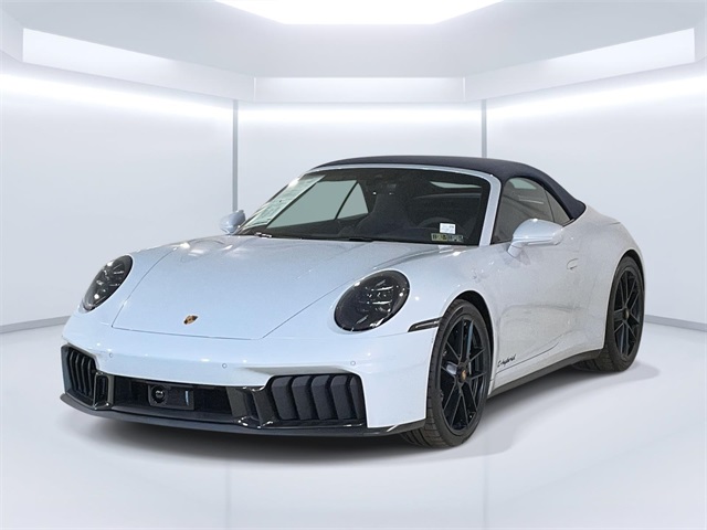 2025 Porsche 911 Carrera 4 GTS