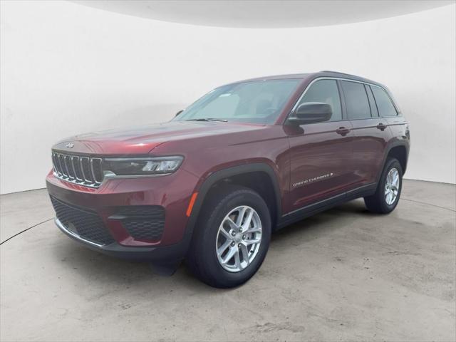 2025 Jeep Grand Cherokee GRAND CHEROKEE LAREDO X 4X4