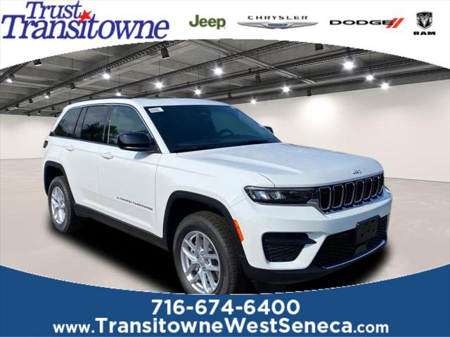 2025 Jeep Grand Cherokee GRAND CHEROKEE LAREDO X 4X4