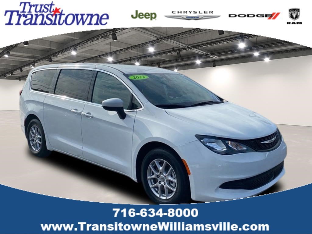 2022 Chrysler Voyager