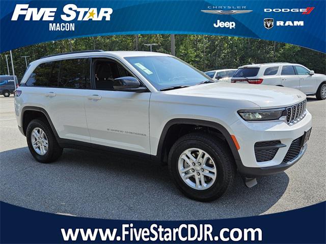 2025 Jeep Grand Cherokee GRAND CHEROKEE LAREDO 4X4