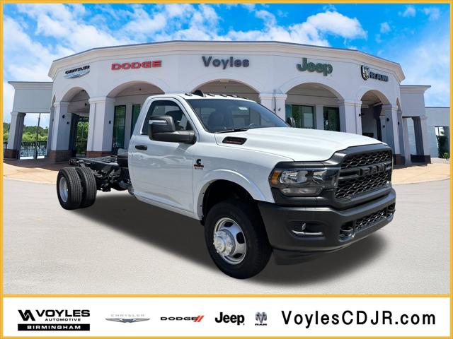 2024 Ram 3500 Chassis Cab RAM 3500 TRADESMAN CHASSIS REGULAR CAB 4X4 84' CA