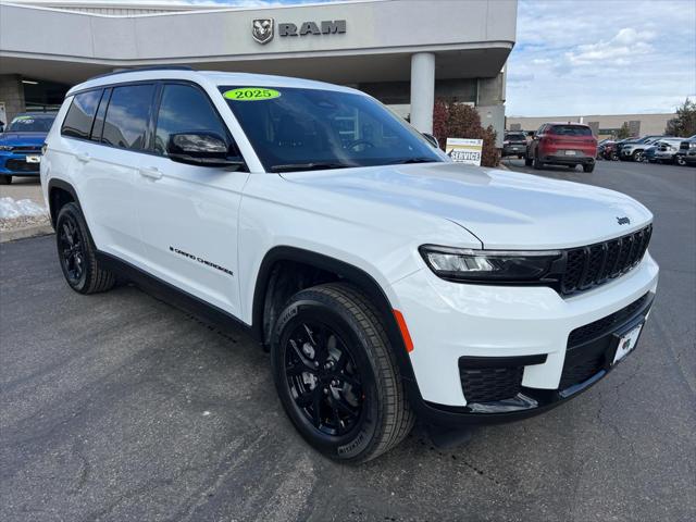 2025 Jeep Grand Cherokee L GRAND CHEROKEE L ALTITUDE 4X4