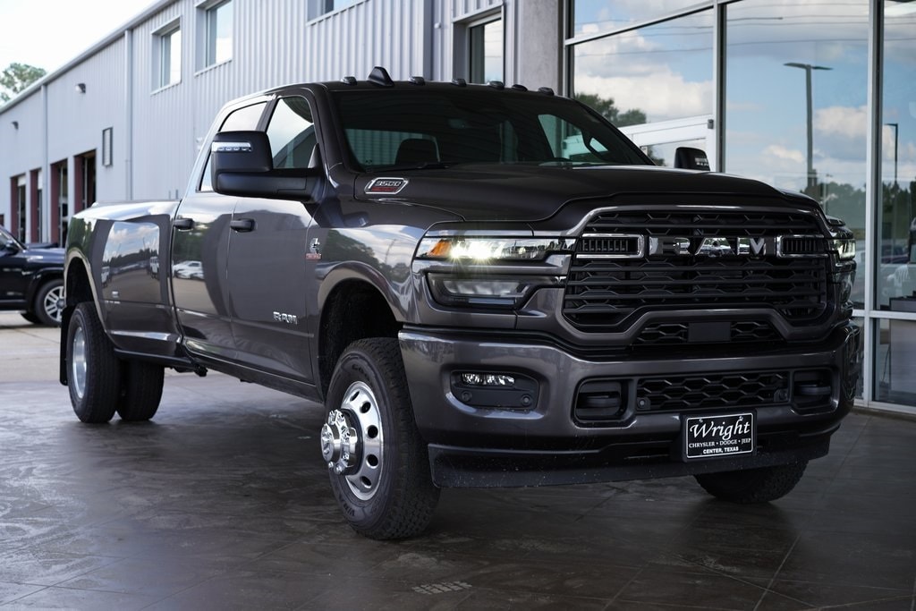 2026 Ram 3500 LONE STAR CREW CAB 4X4 8' BOX