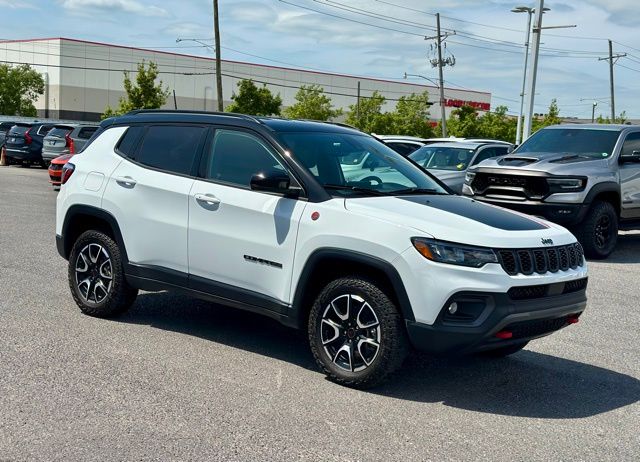 Bright White Clearcoat 2025 Jeep Compass Trailhawk 4WD SUV / Crossover Four-Wheel Drive Automatic