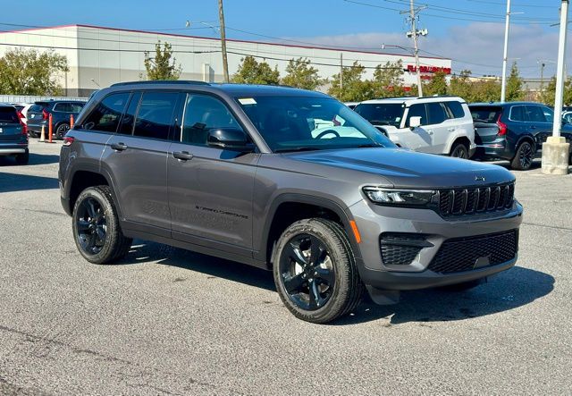 2025 Jeep Grand Cherokee Altitude