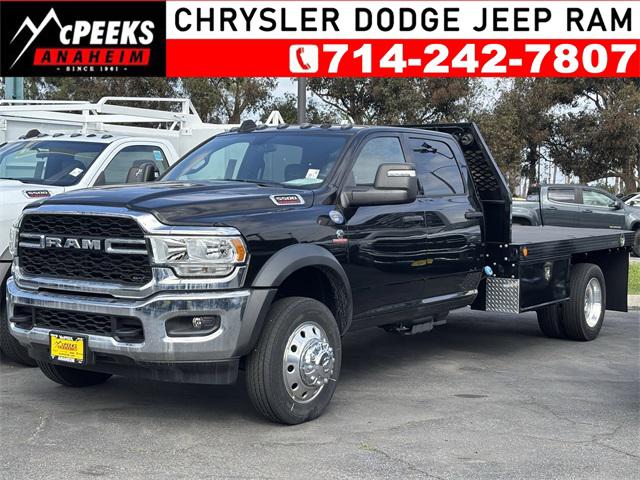 2023 Ram 5500 Chassis Cab RAM 5500 TRADESMAN CHASSIS CREW CAB 4X2 84' CA