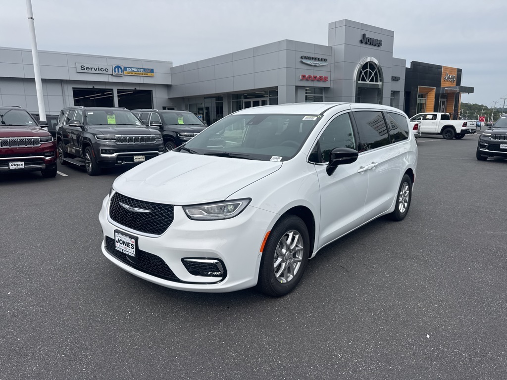 2026 Chrysler Pacifica