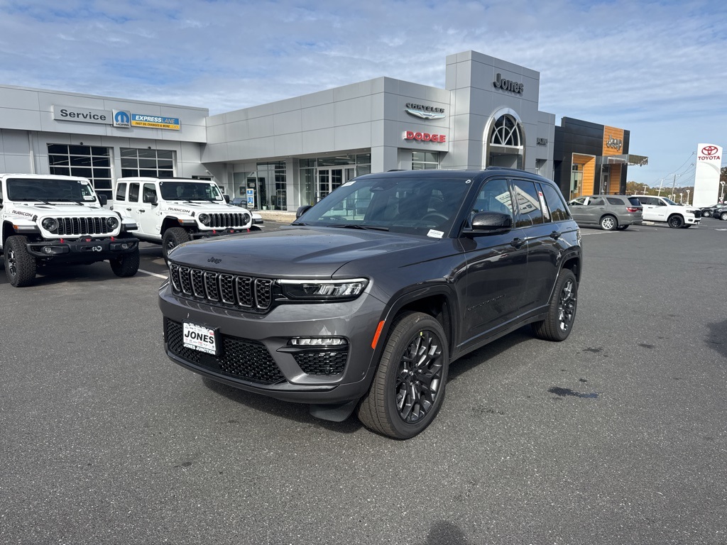 2025 Jeep Grand Cherokee Summit