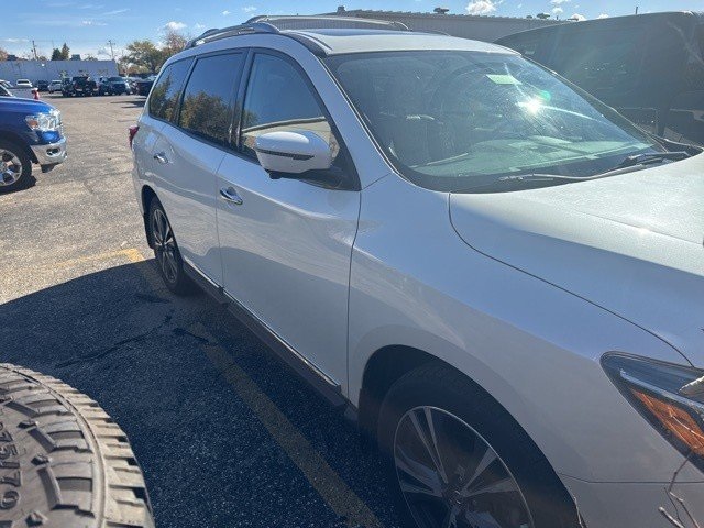 2017 Nissan Pathfinder