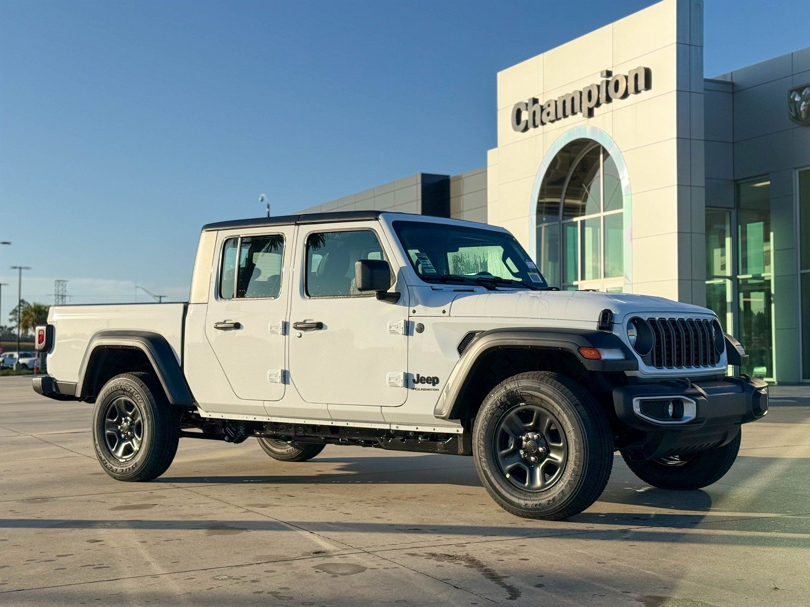 2026 Jeep Gladiator Sport
