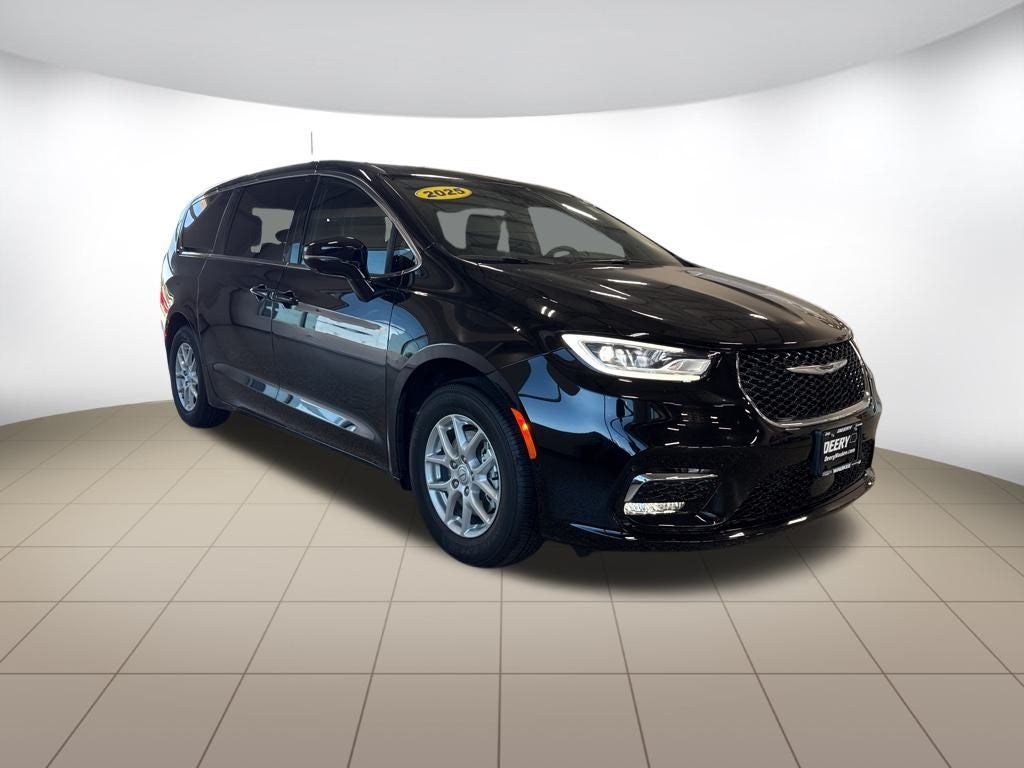 2025 Chrysler Pacifica