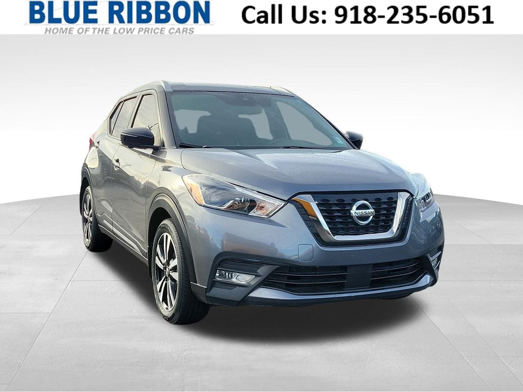 2020 Nissan Kicks SR